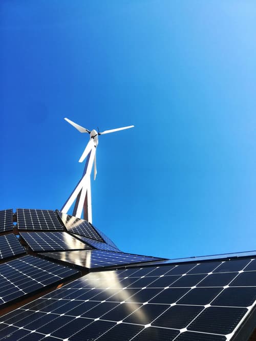 Combined solar and wind renewable energy setup
